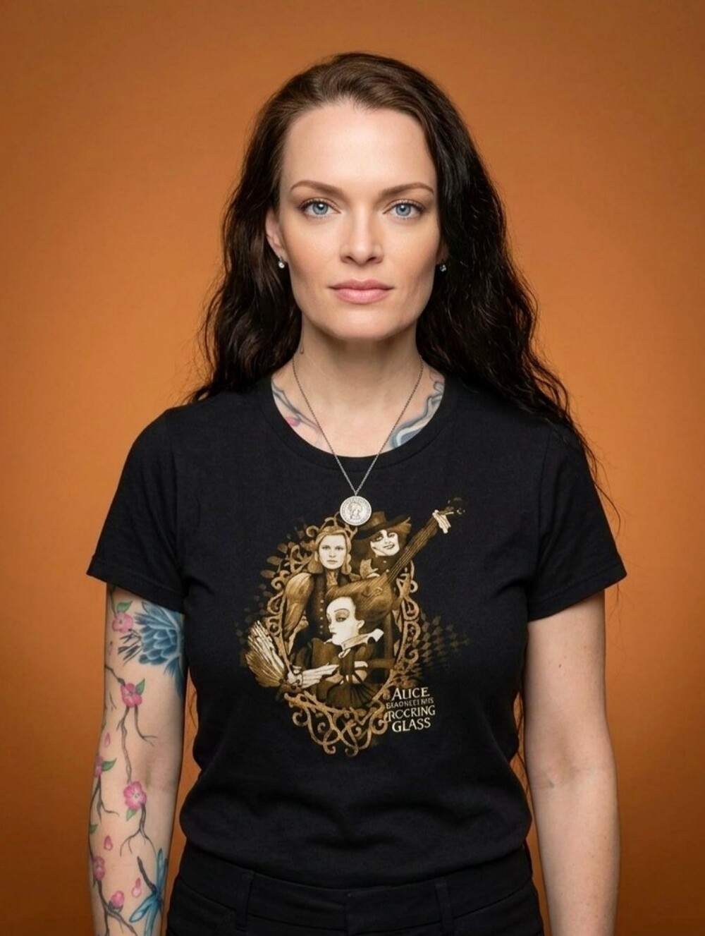 Disney ✦ Alice Looking Glass Tee ✦ Hot Topic Collab Unisex Short Sleeve XS NWT - Picture 4 of 5